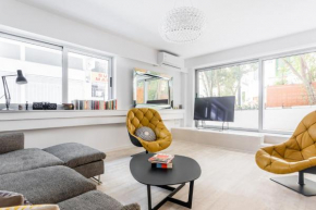 Trendy Apt Spacious Living Modern Comforts DA12
